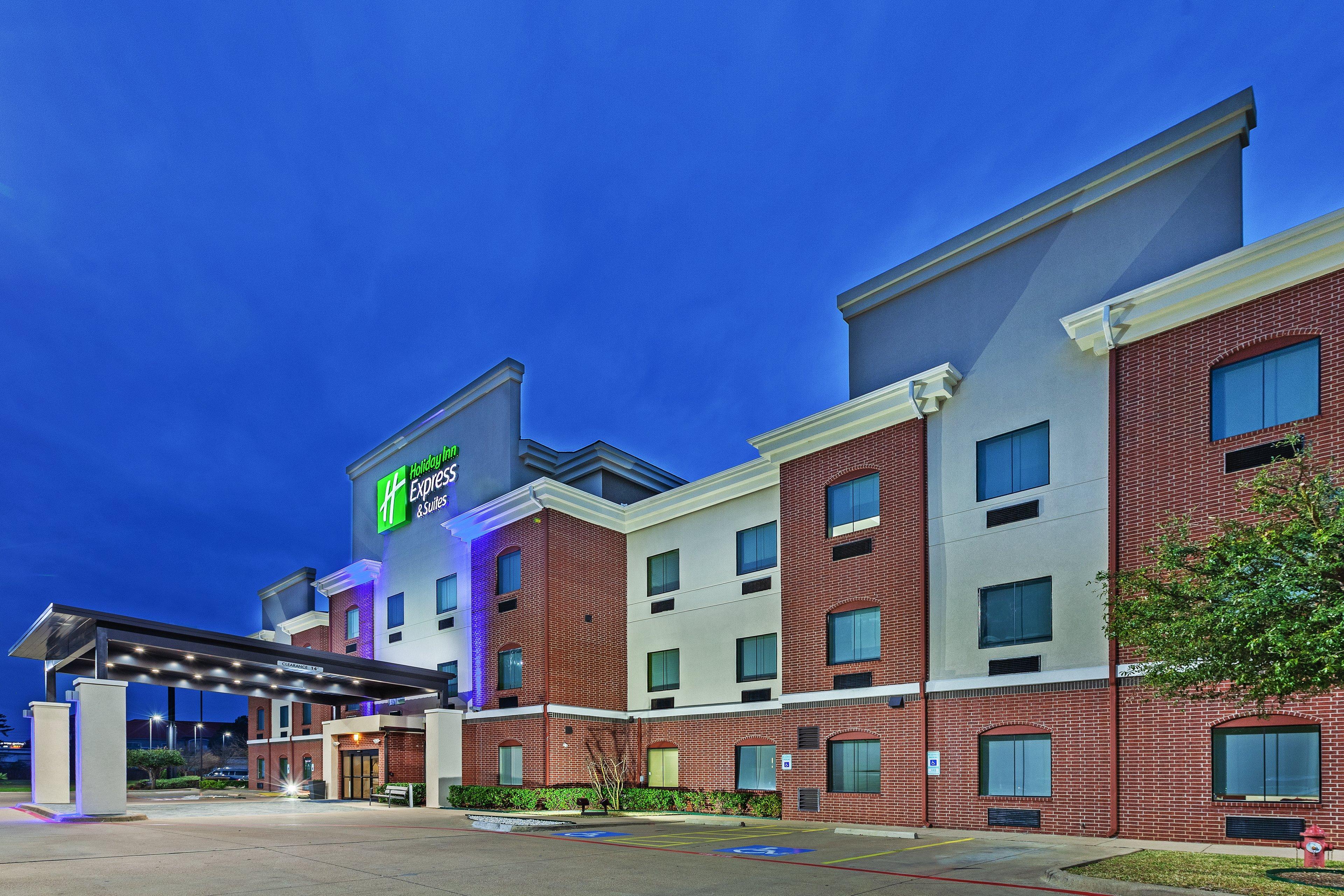 Holiday Inn Express & Suites Longview South I-20 By Ihg Exterior photo